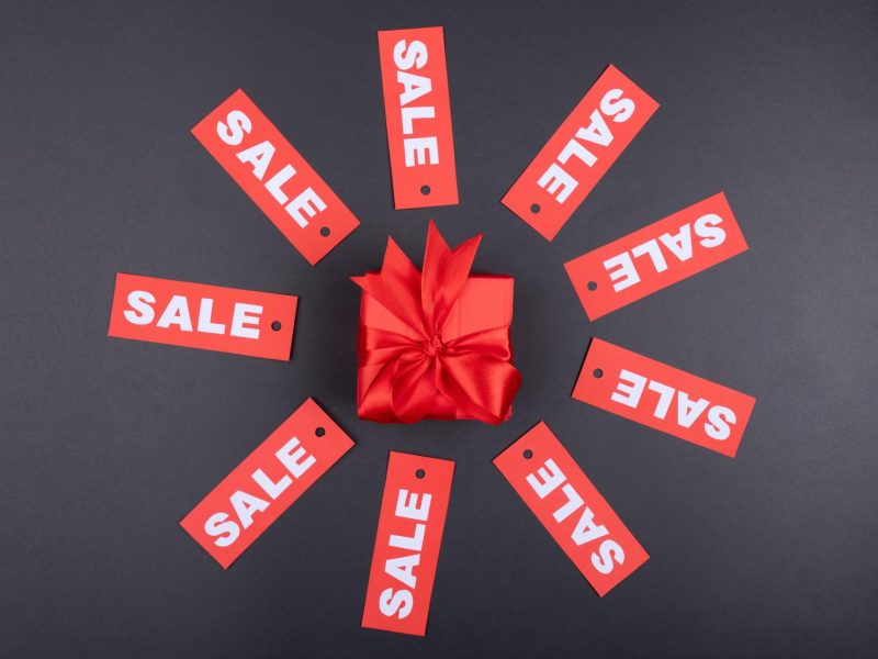 Sale. Deals. Discount.